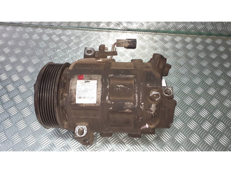 Recambio de compresor aire acondicionado para nissan x-trail (t31) se referencia OEM IAM Z0005306B DCS171C VALEO