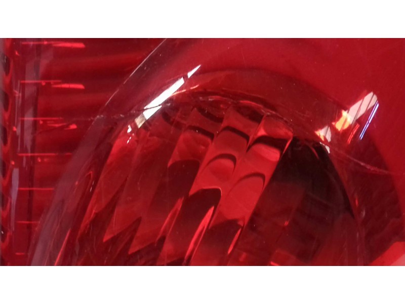 Recambio de piloto trasero derecho para peugeot 107 urban referencia OEM IAM 815500H040  