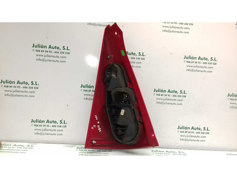 Recambio de piloto trasero derecho para peugeot 107 urban referencia OEM IAM 815500H040  