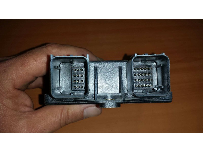 Recambio de centralita airbag para ford fiesta (cbk) ambiente referencia OEM IAM 5WK43030 2S6T14B056BP 
