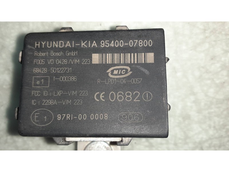 Recambio de centralita inmovilizador para kia rio 1.4 active referencia OEM IAM 9540007800 6842850122731 CONECTOR 5 PINES