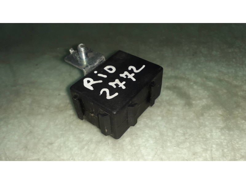 Recambio de centralita inmovilizador para kia rio 1.4 active referencia OEM IAM 9540007800 6842850122731 CONECTOR 5 PINES