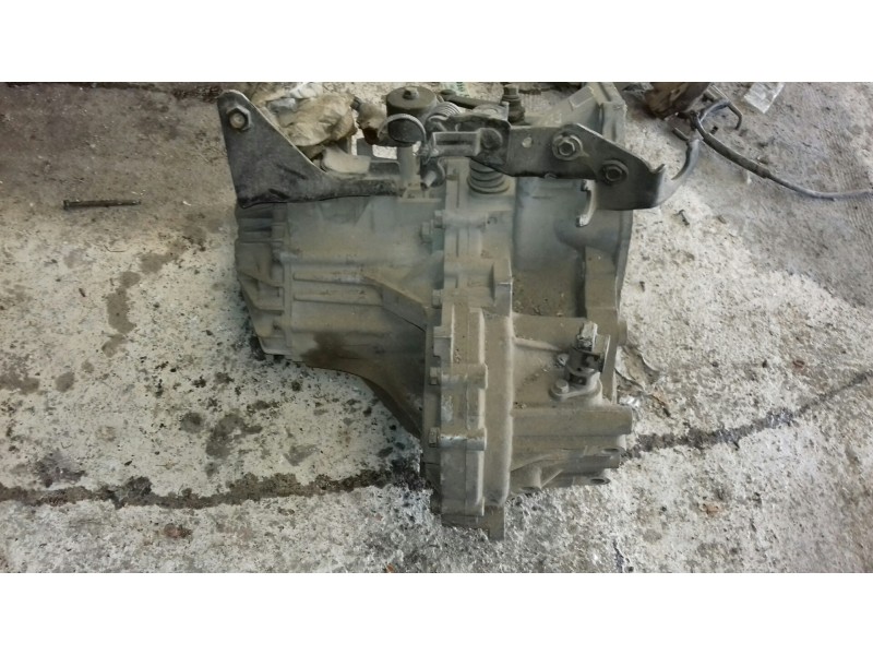 Recambio de caja cambios para kia cerato 2.0 ex crdi familiar (5-ptas.) referencia OEM IAM J52073  