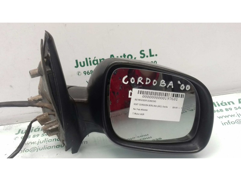 Recambio de retrovisor derecho para seat cordoba berlina (6k2) stella referencia OEM IAM 856008  MANUAL