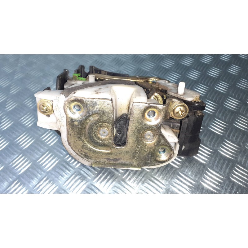 Recambio de cerradura puerta trasera izquierda para mitsubishi grandis (na0w) 2.0 di-d inform referencia OEM IAM   