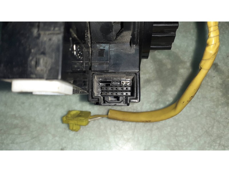 Recambio de anillo airbag para mazda 3 berlina (bk) 1.6 crdt active referencia OEM IAM Z62Z761254  