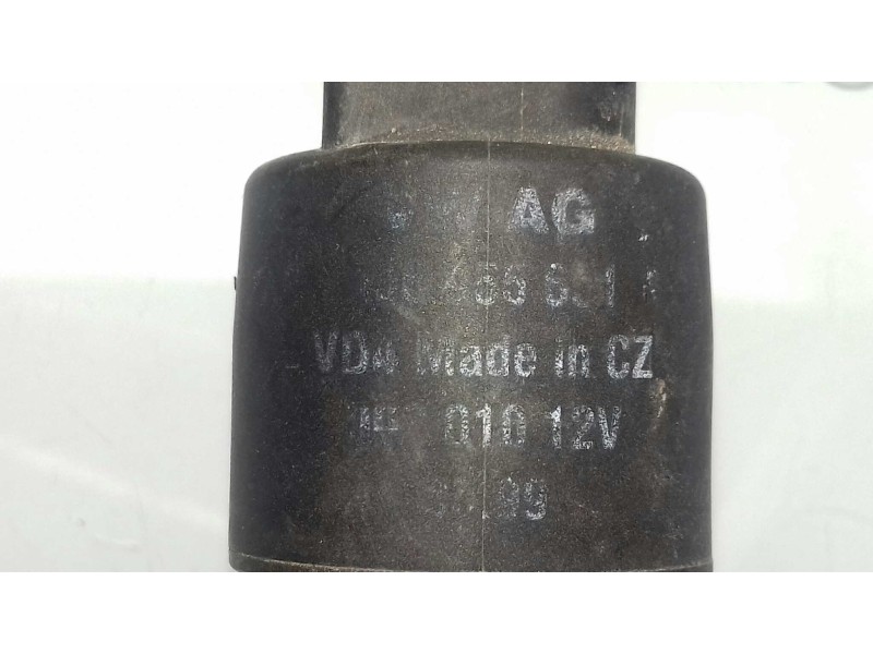 Recambio de bomba limpia para volkswagen golf iv berlina (1j1) conceptline referencia OEM IAM 1J6855651  