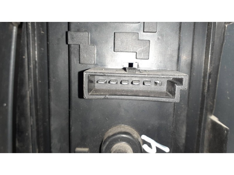 Recambio de piloto trasero izquierdo para smart coupe edition silverstyle referencia OEM IAM 253041L  