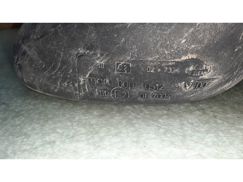 Recambio de retrovisor derecho para smart coupe edition silverstyle referencia OEM IAM 0000512  MANUAL