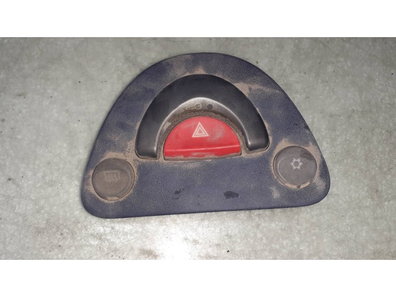 Recambio de warning para smart coupe edition silverstyle referencia OEM IAM 092300  