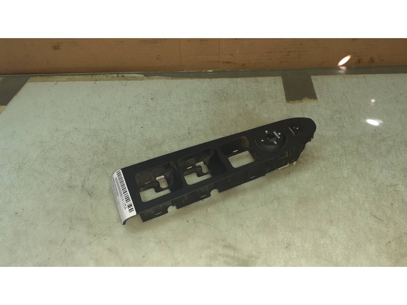 Recambio de mando retrovisor para hyundai i30 comfort referencia OEM IAM 4914911110  