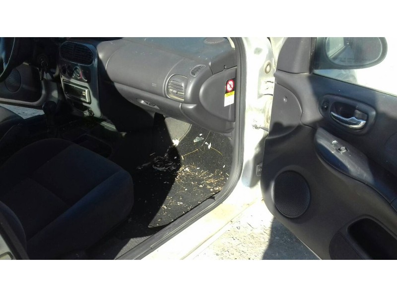 chrysler neon (pl) del año 2001