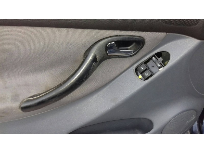 seat leon (1m1) del año 2001