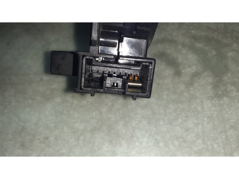 Recambio de anillo airbag para ford fiesta (ccn) black edition referencia OEM IAM 8A6T14A664AD 8A6T14A664 CONECTOR 7 PINES