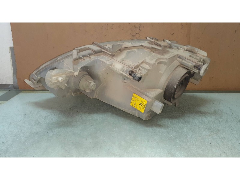 Recambio de faro derecho para smart coupe edition silverstyle referencia OEM IAM 0301088314  BOSCH