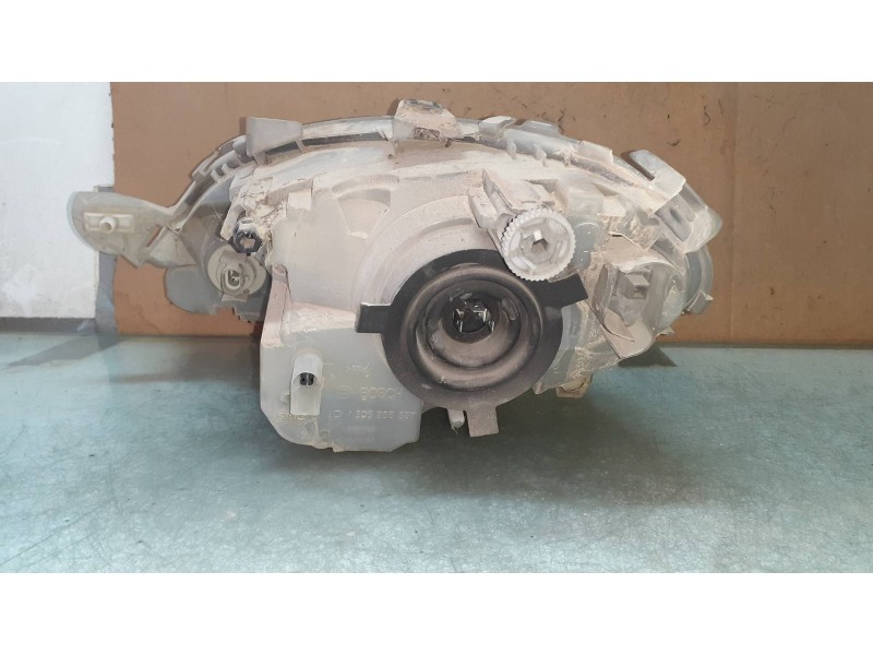 Recambio de faro derecho para smart coupe edition silverstyle referencia OEM IAM 0301088314  BOSCH