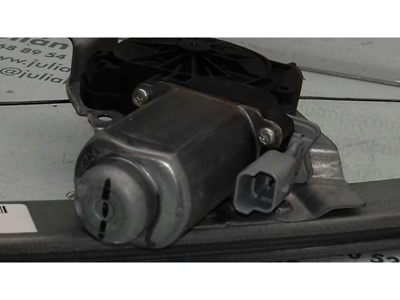 Recambio de elevalunas delantero derecho para peugeot 107 urban referencia OEM IAM 118670RH  ELECTRICO