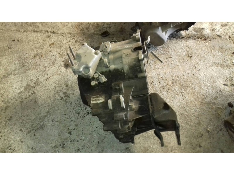 Recambio de caja cambios para volvo s40 berlina 1.8 evolution referencia OEM IAM T101173  