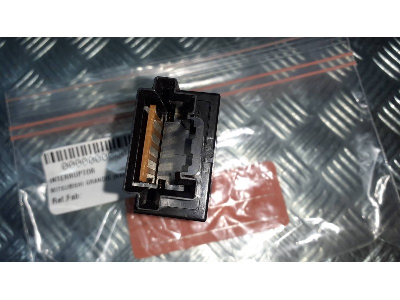 Recambio de interruptor para mitsubishi grandis (na0w) 2.0 di-d inform referencia OEM IAM   ANTINIEBLAS