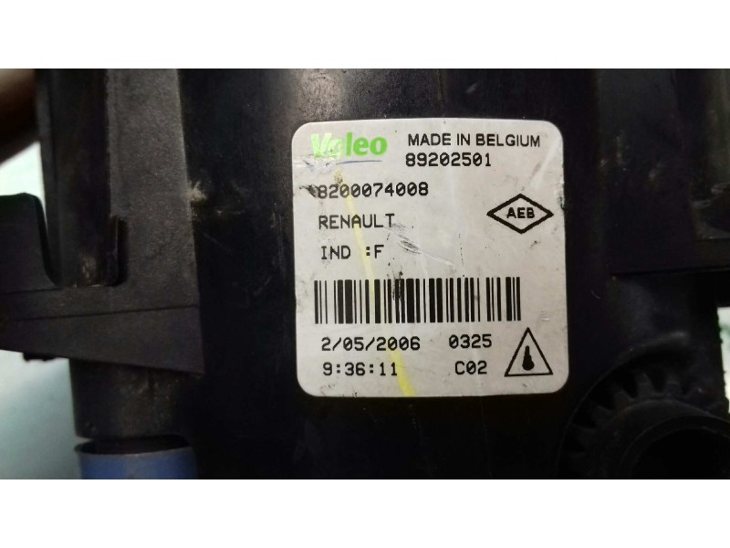 Recambio de faro antiniebla izquierdo para renault megane ii berlina 5p dynamique referencia OEM IAM 8200074008 89202501 8921009