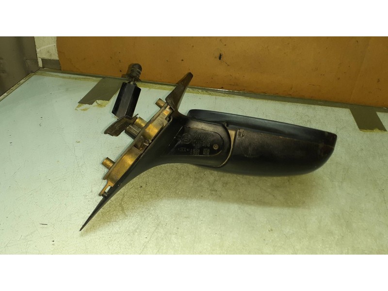 Recambio de retrovisor derecho para volvo serie 460 referencia OEM IAM 0117376 0117377 MANUAL