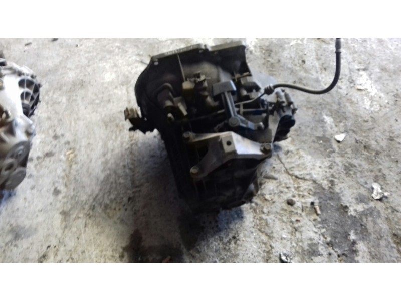 Recambio de caja cambios para mazda 3 berlina (bk) 1.6 vvt active referencia OEM IAM 3M5R7002YG  