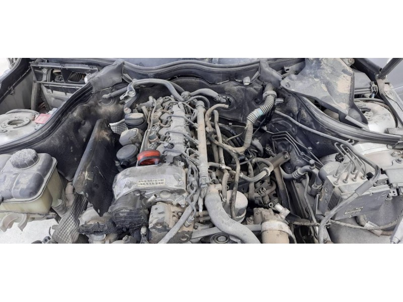 mercedes-benz clase c (w203) berlina del año 2003