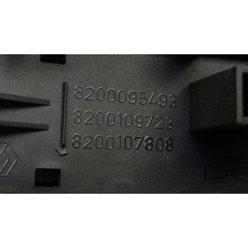 Recambio de warning para renault megane ii berlina 5p confort expression referencia OEM IAM 8200095493 88040001 CIERRE PUERTAS