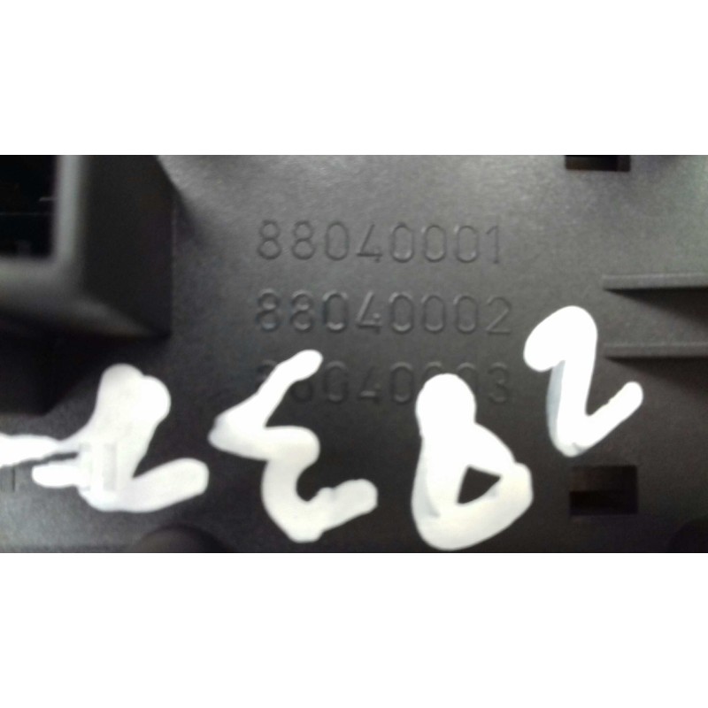Recambio de warning para renault megane ii berlina 5p confort expression referencia OEM IAM 8200095493 88040001 CIERRE PUERTAS
