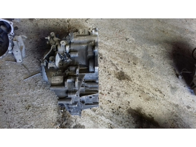 Recambio de caja cambios para volvo s40 berlina 1.9 d+ (85kw) referencia OEM IAM T154582  