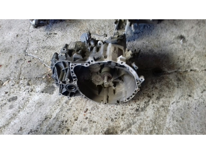 Recambio de caja cambios para volvo s40 berlina 1.9 d+ (85kw) referencia OEM IAM T154582  