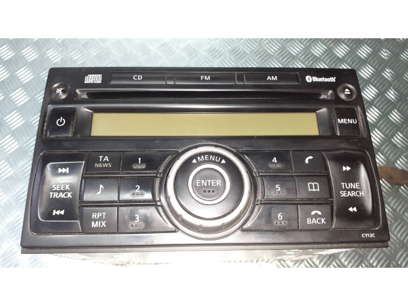 Recambio de sistema audio / radio cd para nissan x-trail (t31) se referencia OEM IAM 28185JH120 BO3104 PP2805T