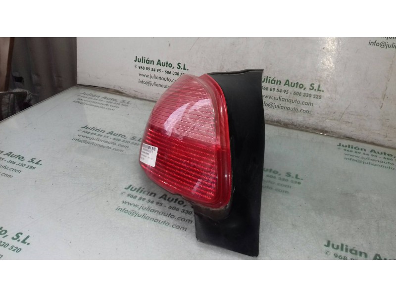 Recambio de piloto trasero izquierdo para peugeot 206 berlina xr referencia OEM IAM 2531C  