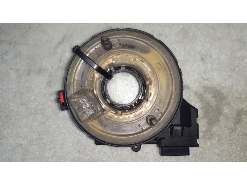 Recambio de anillo airbag para volkswagen passat variant (3c5) edition referencia OEM IAM 3C0959653B 684960 616045 Recambio de anillo airbag para volkswagen passat variant (3c5) edition referencia OEM IAM 3C0959653B 684960 616045