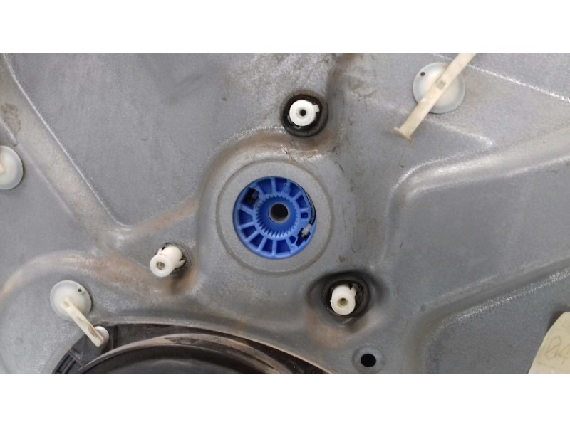 Recambio de elevalunas delantero derecho para seat ibiza (6l1) stella referencia OEM IAM 6L4837752EQ 6L4837756 ELECTRICO