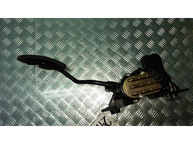 Recambio de potenciometro pedal para mitsubishi grandis (na0w) 2.0 di-d inform referencia OEM IAM APM30005  57120078