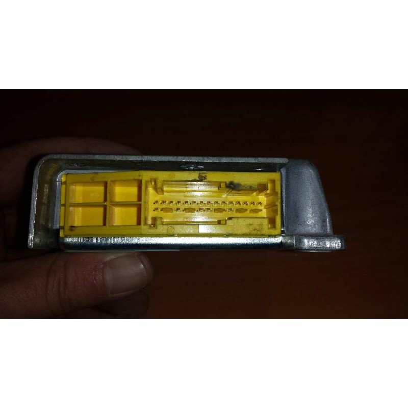 Recambio de centralita airbag para kia rio rs paket s berlina (5-ptas.) referencia OEM IAM 0K32B677F0 G13019 B3EBANYWAA0206