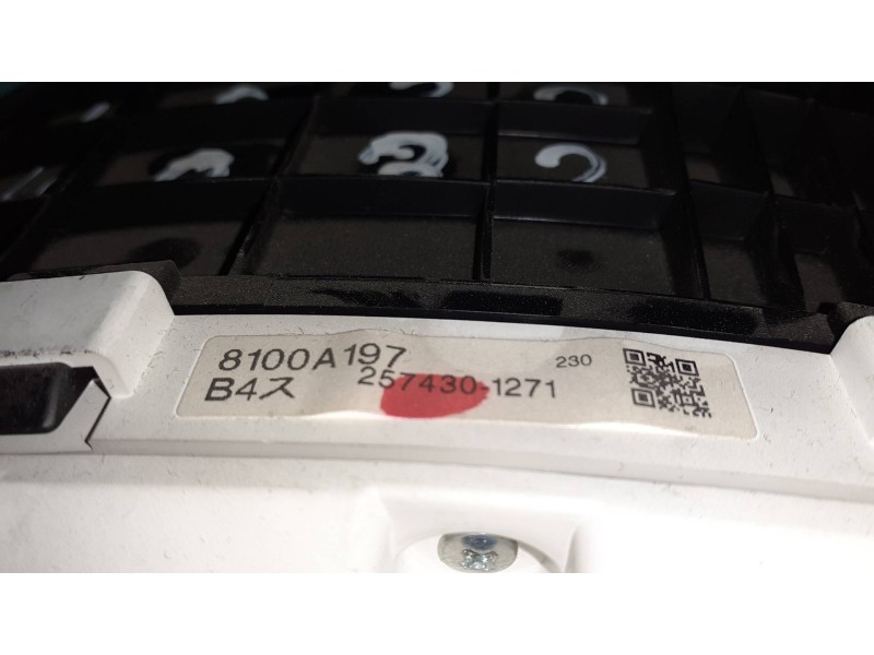 Recambio de cuadro instrumentos para mitsubishi grandis (na0w) 2.0 di-d inform referencia OEM IAM 2574301271  8100A197