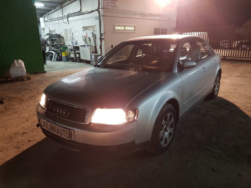 audi a4 berlina (8e) del año 2004