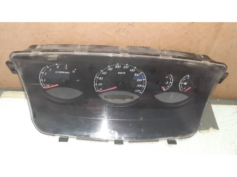 Recambio de cuadro instrumentos para ssangyong kyron 200 xdi premium 4wd referencia OEM IAM 8021009050  