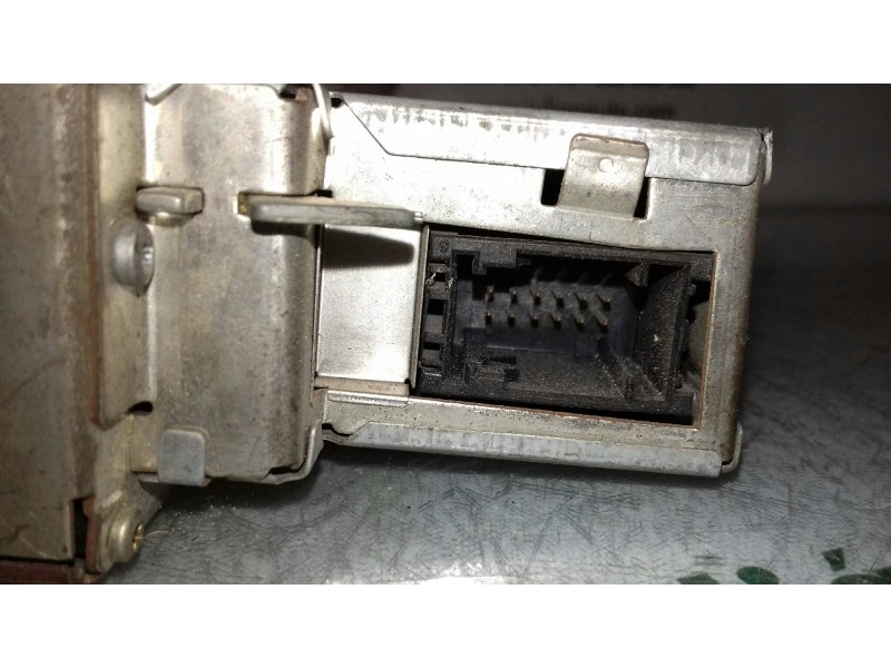 Recambio de sistema audio / radio cd para bmw serie 5 berlina (e39) referencia OEM IAM 65828384928  