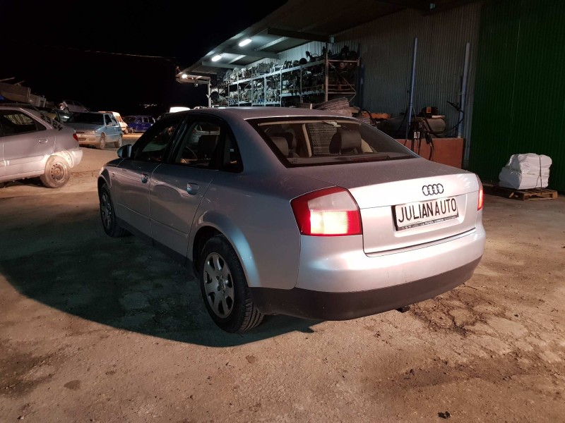 audi a4 berlina (8e) del año 2004