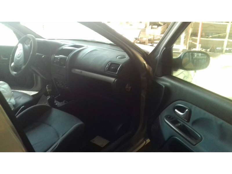 renault clio ii fase ii (b/cb0) del año 2003