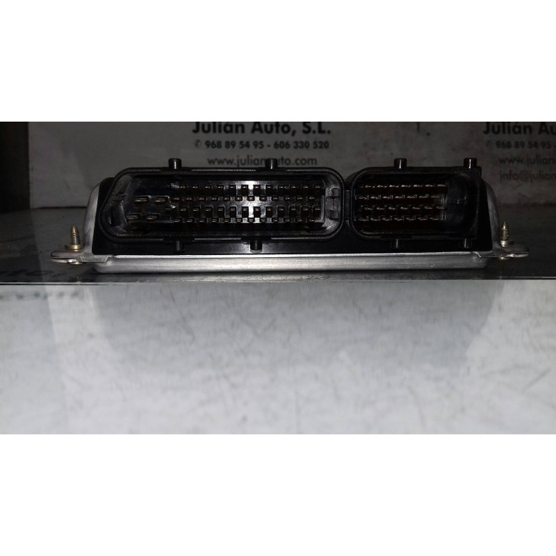 Recambio de centralita motor uce para audi a4 berlina (b5) 1.8 referencia OEM IAM 8D0907557S 0261204183 BOSCH