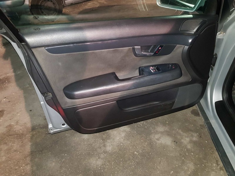 audi a4 berlina (8e) del año 2004