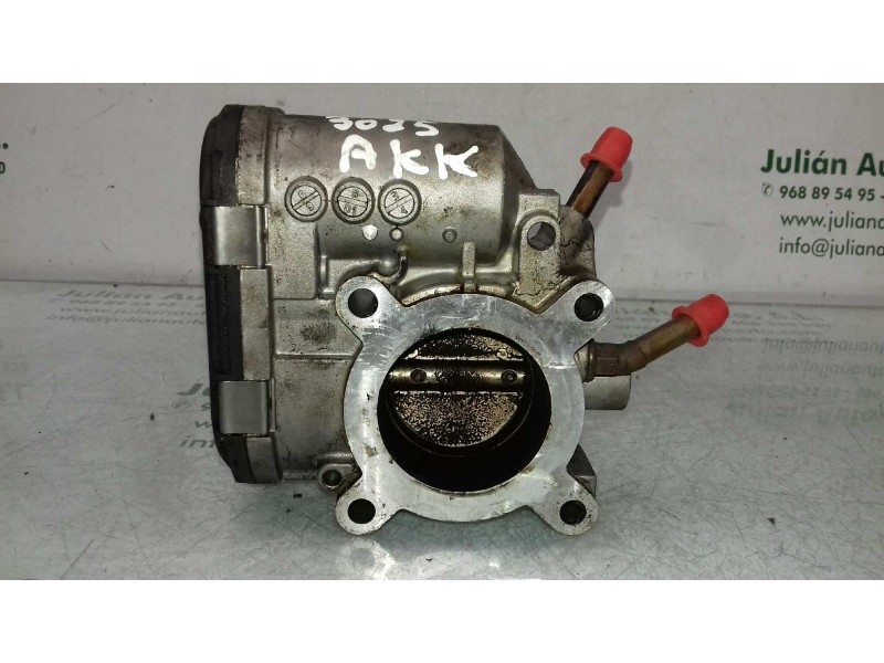 Recambio de caja mariposa para seat ibiza (6k1) signo referencia OEM IAM 030133062C 0280750095 BOSCH