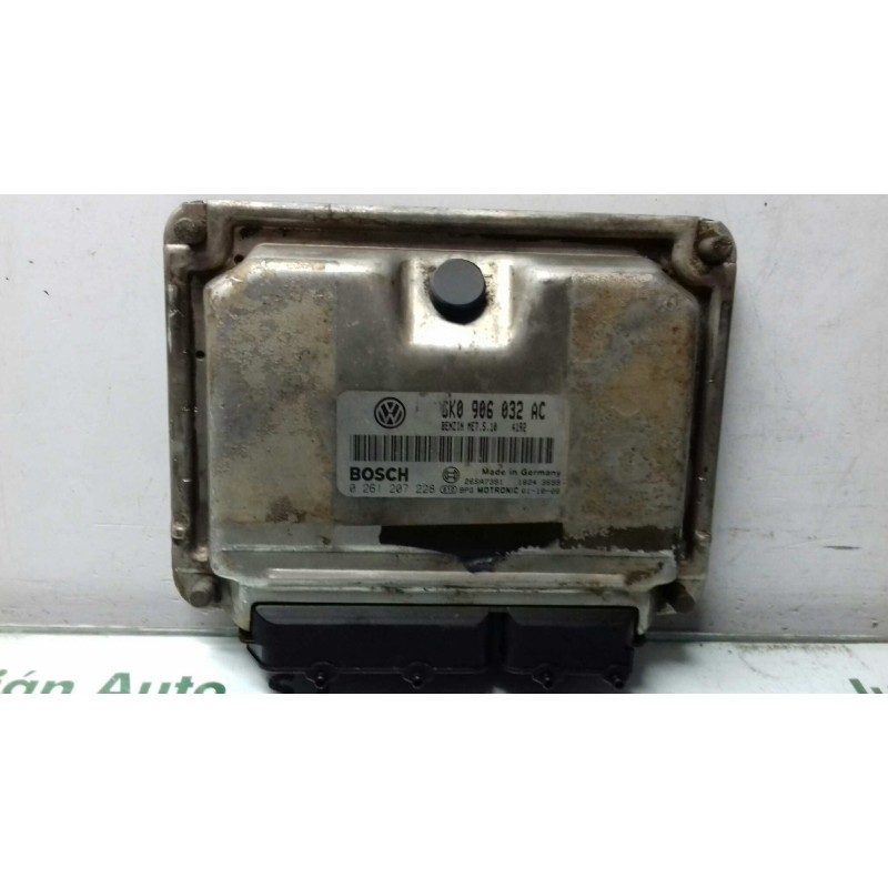 Recambio de centralita motor uce para seat ibiza (6k1) signo referencia OEM IAM 6K0906032AC 0261207228 BOSCH