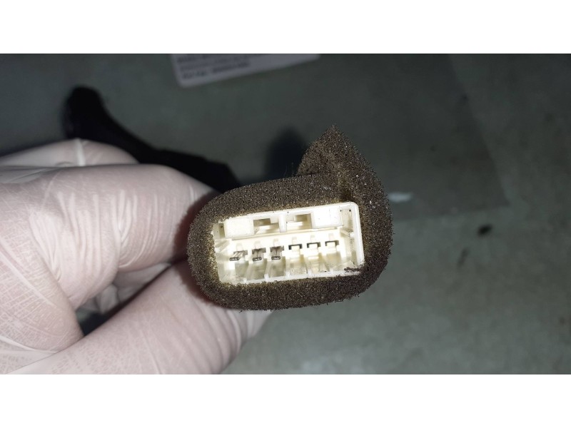 Recambio de mando multifuncion para ssangyong kyron 200 xdi premium 4wd referencia OEM IAM 8592031000  CONECTOR 3 PINES