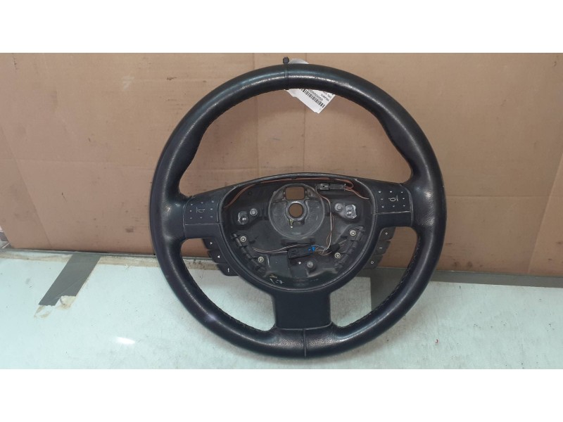 Recambio de volante para opel corsa c club referencia OEM IAM S25080F 9156012 PIEL