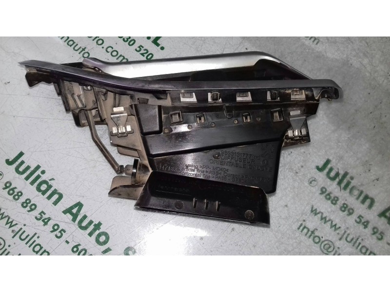 Recambio de rejilla aireadora para peugeot 208 allure referencia OEM IAM 1089169X  AIREADOR IZQUIERDO